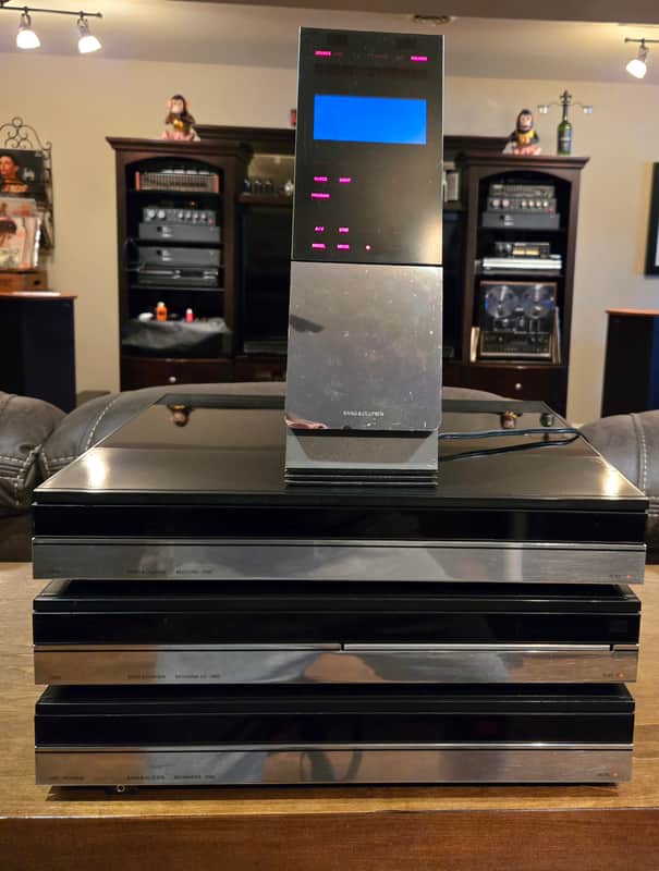 Bang and Olufsen  BeoMaster 7000 System image 1