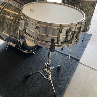 Ludwig Deluxe Club Date Drums 1963 - Blue Oyster Pearl image 2