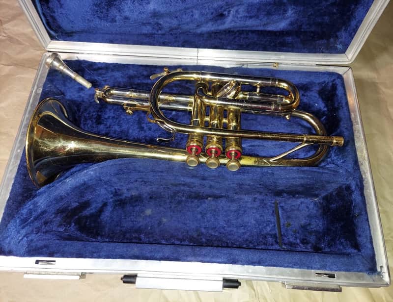 Reynolds Medalist Cornet Brass, USA, with case and mouthpiece image 1