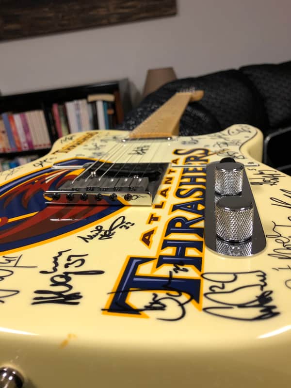 Fender US Telecaster NHL 2000 Atlanta Thrashers Team autographed Guitar image 1