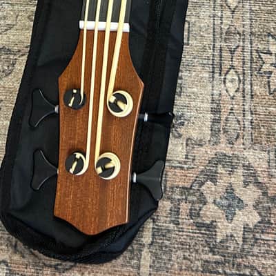 U-Bass Bass Acoustic / Electric Ukulele image 11
