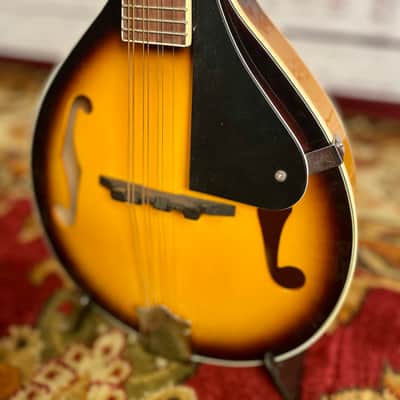 Rogue mandolin 2010 - Sunburst image 4
