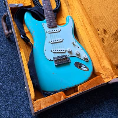 Fender Custom Shop '62 Stratocaster Heavy Relic Seafoam Green image 20