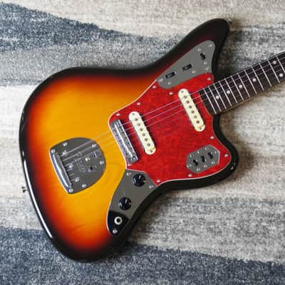 1997-2000 Fender Japan CIJ JG66-85 ’62 Reissue Jaguar 3-Tone Sunburst image 2