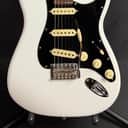 Fender American Performer Stratocaster Electric Guitar Arctic White w/ Gig Bag