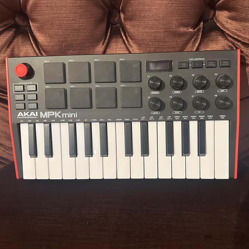 Akai MPK 25-Key USB MIDI Keyboard Controller (Pre-Owned) image 1