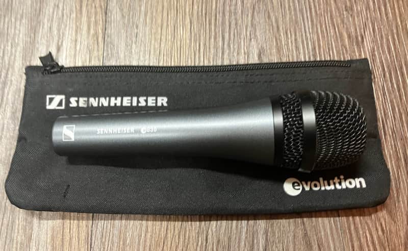 Sennheiser e835 Handheld Cardioid Dynamic Vocal Microphone