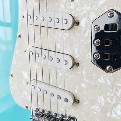 WOW! RARE PRE-PRODUCTION(?) Squier Paranormal Cyclone - Unique Color (READ DESCRIPTION) image 7