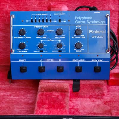 Roland GR-300 Guitar Synthesiser Vintage Pre-Owned