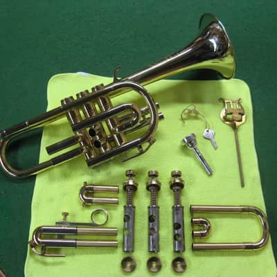 Huttl Cornet - Chris Kratt 1979 - Nickle SIlver Bell Model, Original Case and Chris Kratt MP image 1