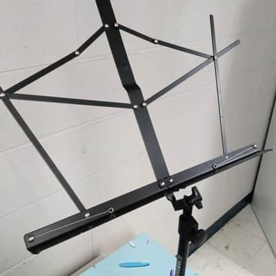 YAMAHA Music book/Sheets adjustable stand with carrying case image 2