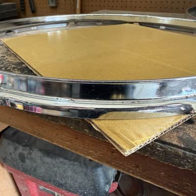 Pearl 18" 8 hole Super Flanged Drum Hoop 2000s - Chrome image 3