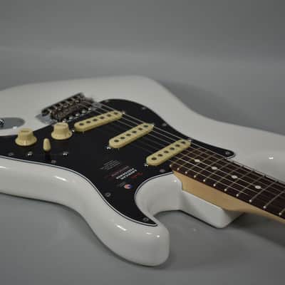 2022 Fender American Performer Stratocaster Arctic White Finish w/Bag image 7