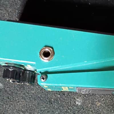 Boss TR-2 Tremolo (Silver Label) 1997 - Present - Green image 3