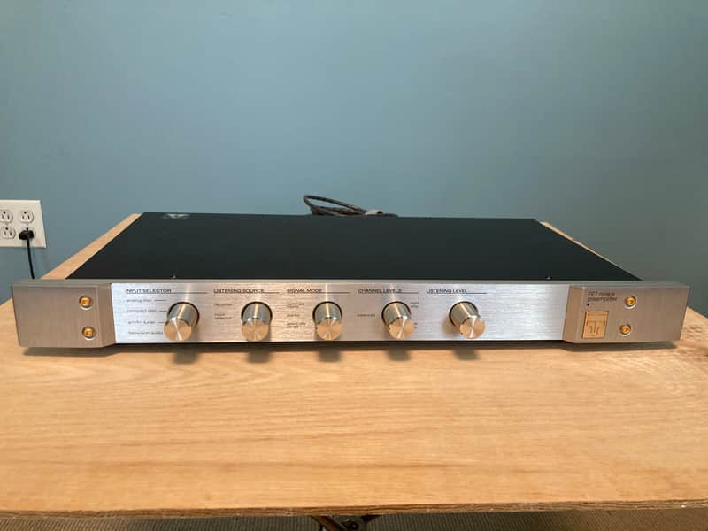 Threshold FET 9/e Stereo Preamplifier Early 1990s - Silver