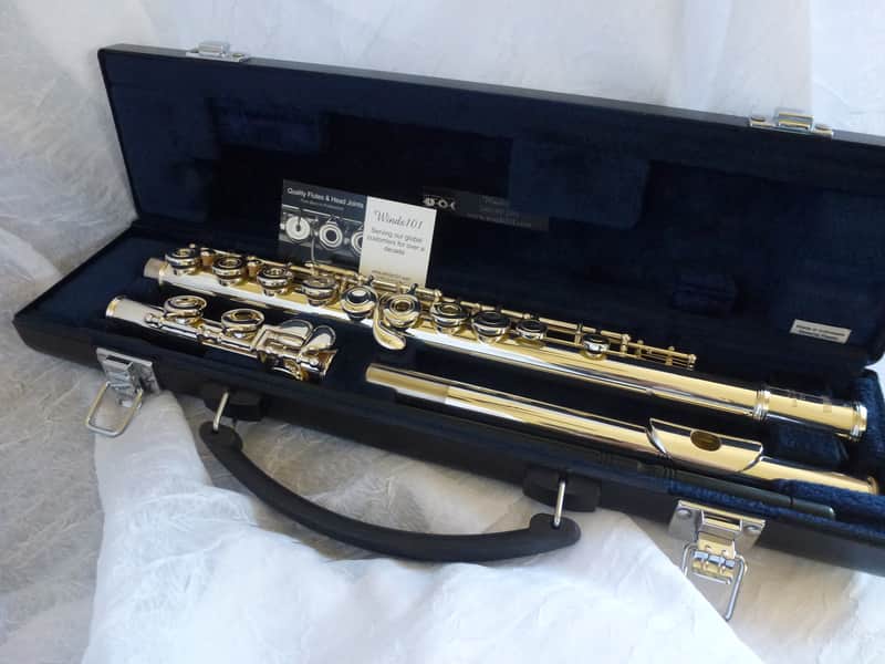 Yamaha YFL-261 Standard Open Hole Flute | Reverb