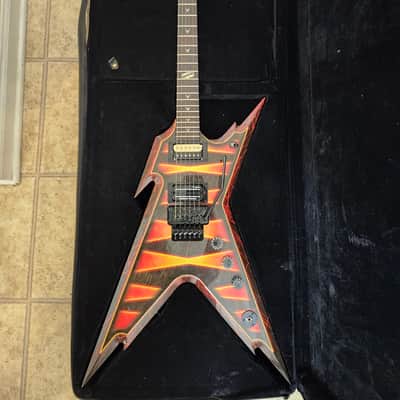 Dean Razorback 7 V 255 Black with Yellow Bevels 7 String EMG