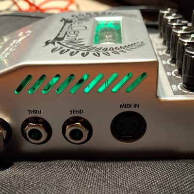 Two Notes Le Clean Dual Channel Tube Preamp 2010s - Silver image 4