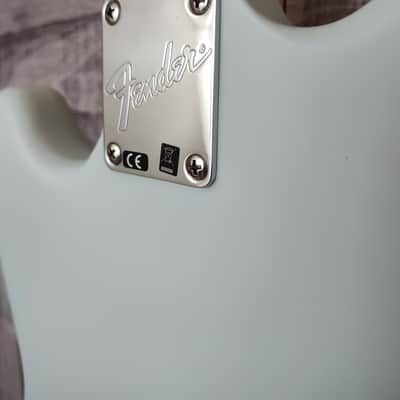 Fender American Performer Mustang with Rosewood Fretboard 2022 - Satin Sonic Blue image 17