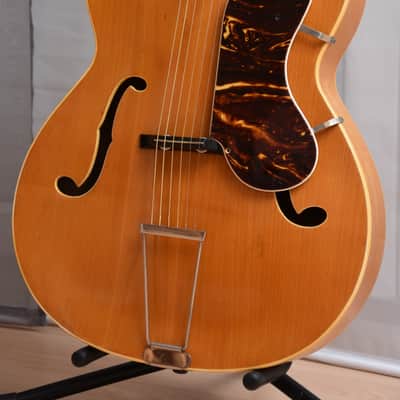 Höfner Archtop – 1960s German Vintage Jazz Guitar / Gitarre image 3