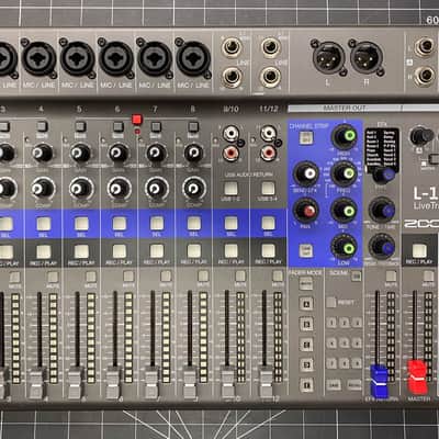 Zoom LiveTrak L-12 Digital Mixer / Recorder 2010s - Grey / Blue image 1