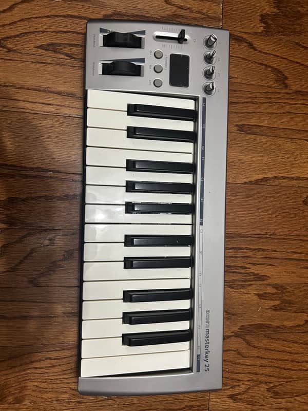 M-Audio Axiom 25 Key USB MIDI Keyboard Controller 2000s - Black image 1
