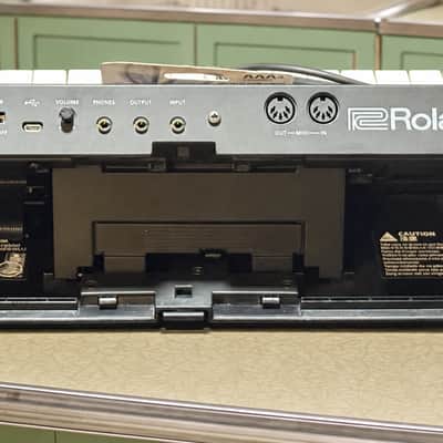 Roland JU-06 Boutique Synth Bundle | K-25m Keyboard • USB Cable • Sealed AAA Batteries • Ready to Play image 6