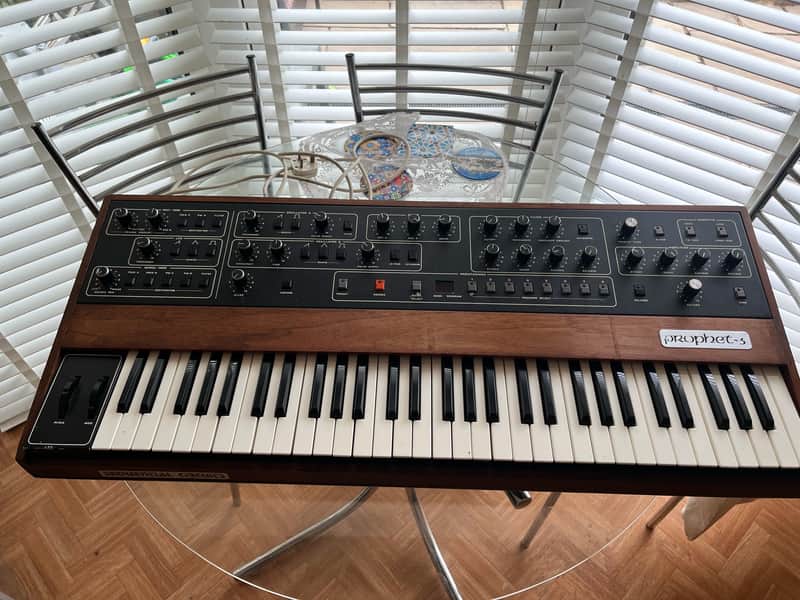 Sequential Prophet 5 Rev3 61-Key 5-Voice Polyphonic Synthesizer