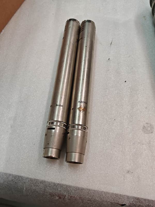 AKG D224E