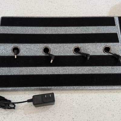 Rockhouse Granite Speckle Velcro Guitar Pedalboard w/ Power Supply - Excellent Condition - Palm Harbor, FL image 2