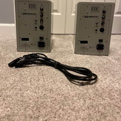 KRK Rokit 5 G3 Limited Edition Platinum Studio Monitor Bundle image 6