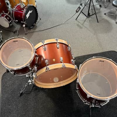 Ludwig Legacy Mahogany 3-Piece FAB 13/16/22 Drum Kit Set in Vintage Mahogany with Satin Natural Hoops image 15