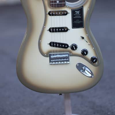 Fender 70th Anniversary Vintera II Stratocaster - Antigua image 2