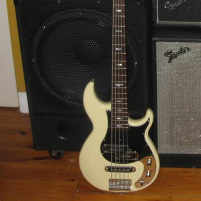 Yamaha BB2025X bass  2011 White image 7