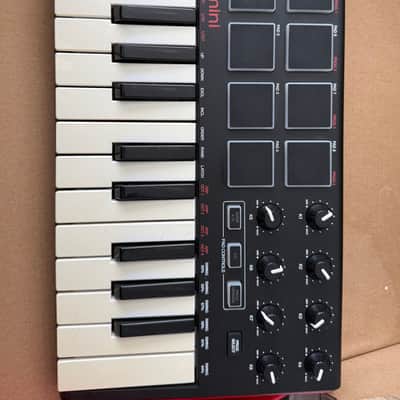 Akai MPK Mini MKIII 25-Key MIDI Controller 2020 - Present - Black