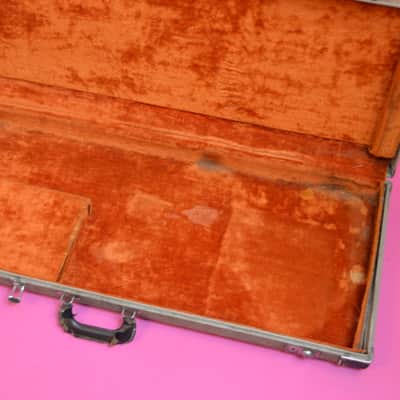 Vintage 1963 Fender Jazzmaster / Jaguar Hard Case - White Tolex - Rare Custom Color Case!  Pre-CBS Strat image 5