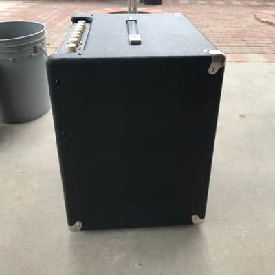 Fender Rumble 100 V3 100-Watt 1x12" Bass Combo Amp image 5
