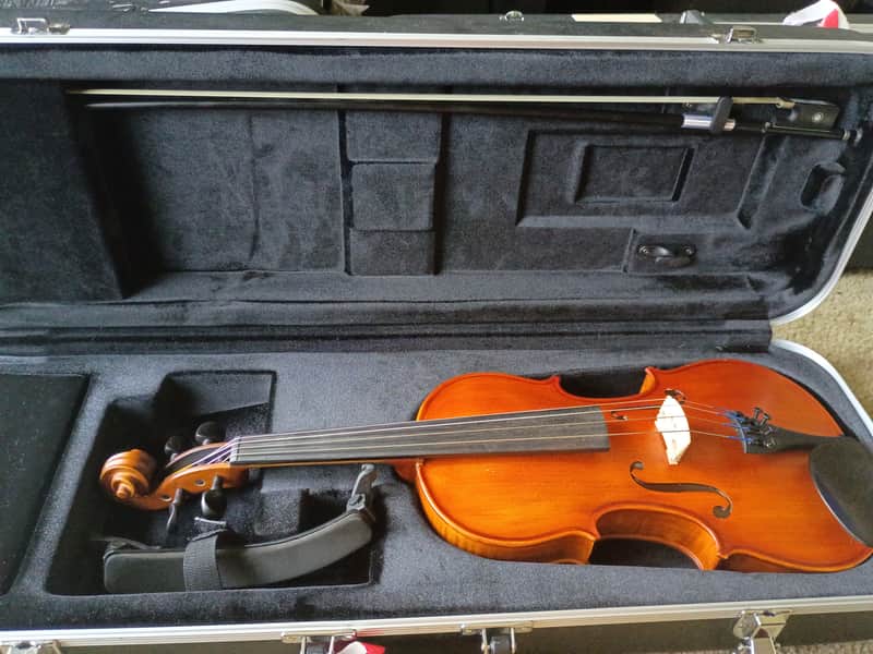 Scherl and Roth 4/4 Acoustic Viola image 1