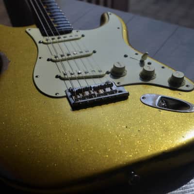 American Standard Fender Stratocaster Custom Relic Gold Sparkle image 1