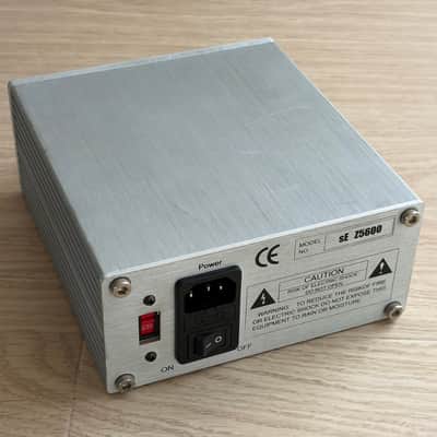 sE Electronics Z5600a II Large Dipahragm Multipattern Tube Condenser Microphone image 6