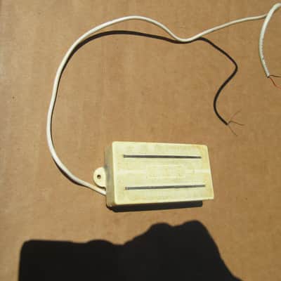 Vintage 1970s Bill Lawrence L90 White Creme Humbucker Guitar Pickup 14.60K image 1
