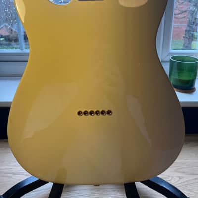 Fender Limited Edition American Professional Telecaster with Maple Fretboard 2018 - Vintage White with Gold Hardware image 5