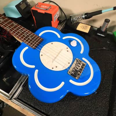 Debutante Daisy Rock Electric Guitar Short Scale 💙 Blue Flower image 16