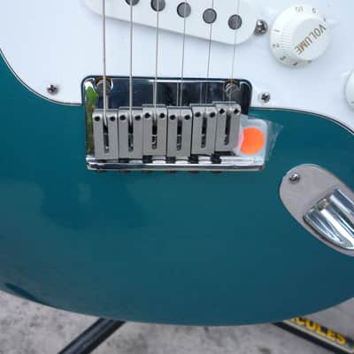1995 NEW Fender American Standard Stratocaster with Matching Headstock, Rosewood Fretboard 1995 - Burgundy Mist image 3