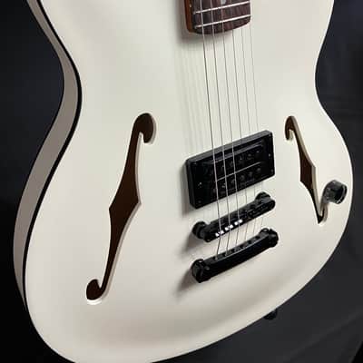 Fender Tom DeLonge Starcaster Semi-Hollow Electric Guitar Satin Olympic White Finish image 5