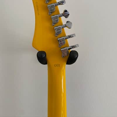 Hagstrom Impala Pantone 123 image 6