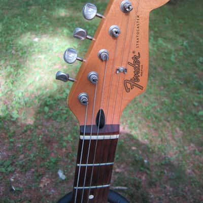 Fender California Series Stratocaster 1997 - Sunburst -- Made in the USA image 3