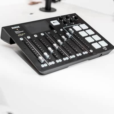 RODE RODECaster Pro Integrated Podcast Production Studio Bild 3