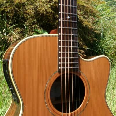 2009 Yairi WY-1 Bob Weir Model, Electric Acoustic Guitar with cutaway professional grade Natural+K Yairi Had Case plus more extras image 3