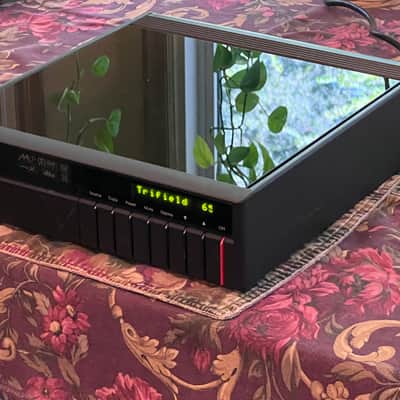 Meridian 561 Digital Surround Controller/Tested Fully Functional image 6